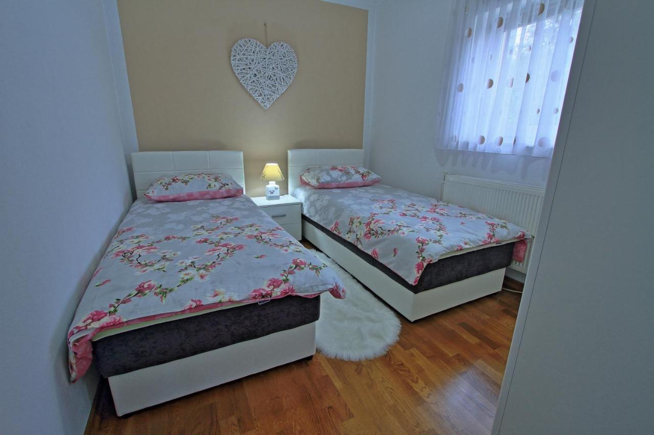 Holiday House Lana 오토칵 외부 사진