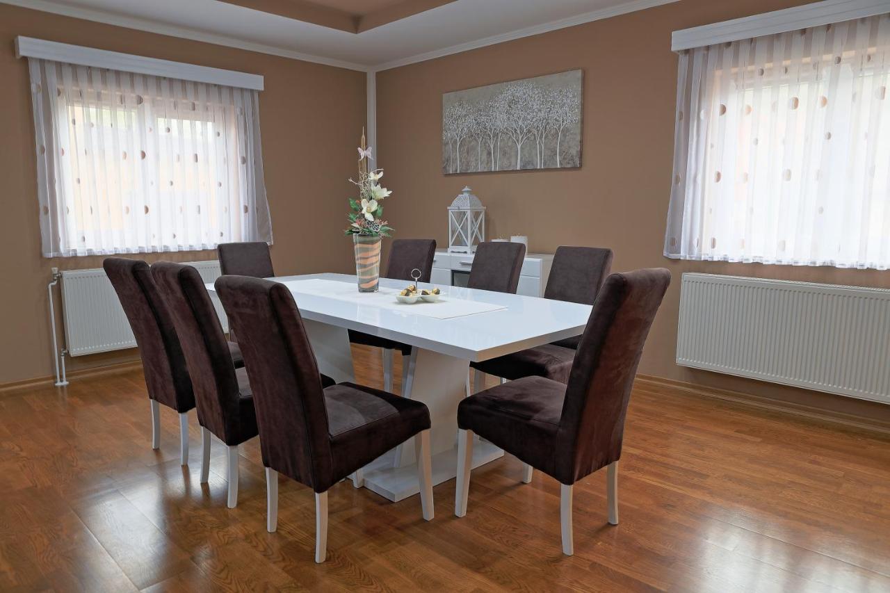 Holiday House Lana 오토칵 외부 사진